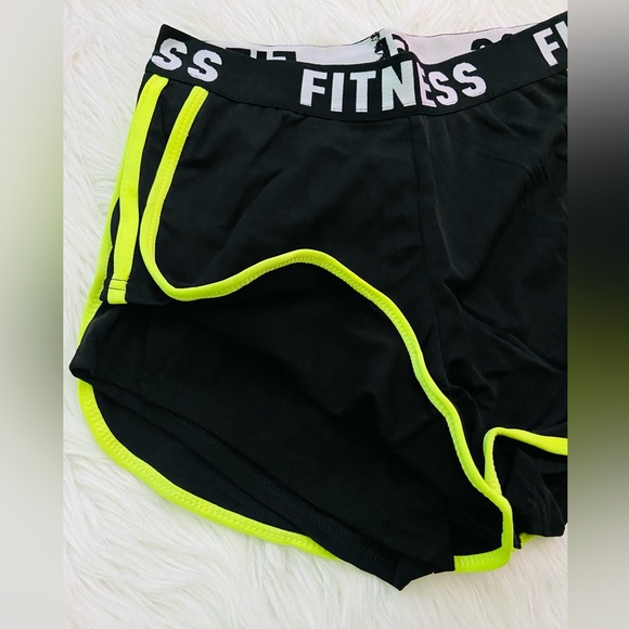 Set  S/M - Picture 2 of 2